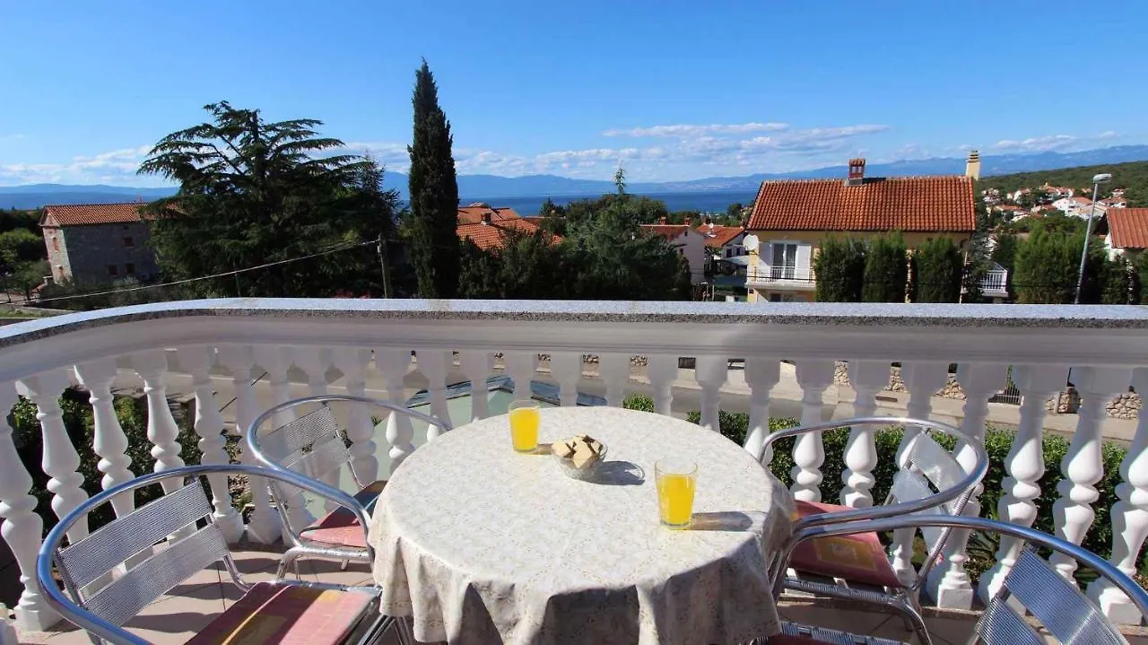 Apartment In Malinska 19