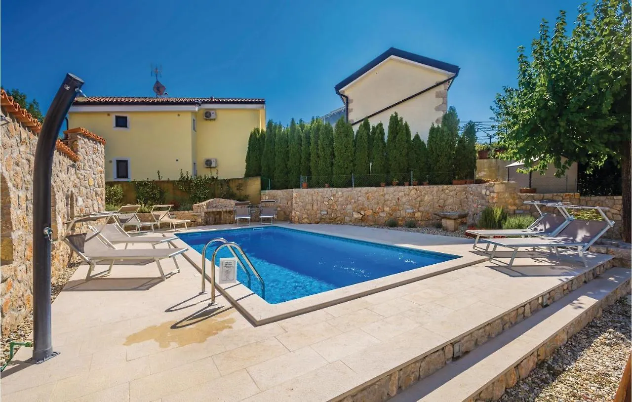 Apartment In Malinska 19