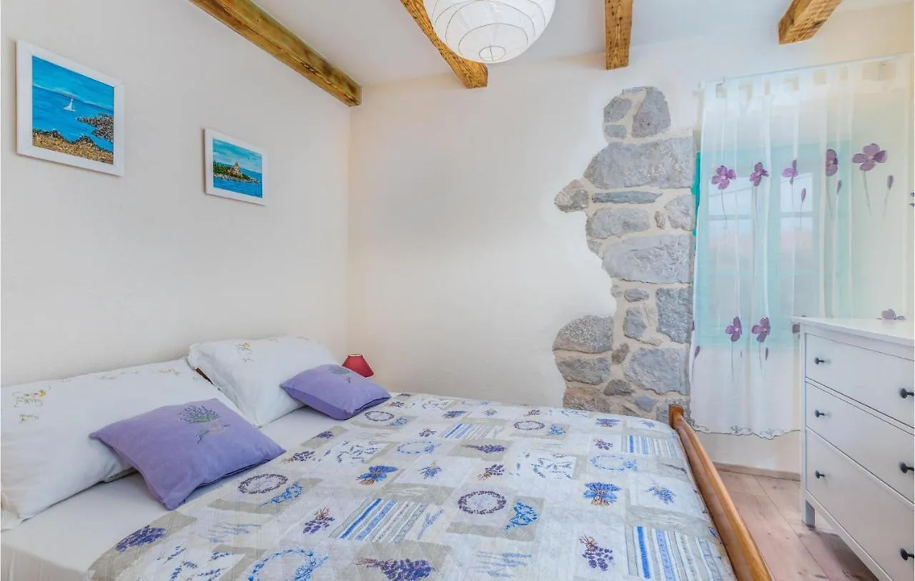 Apartment In Malinska 19