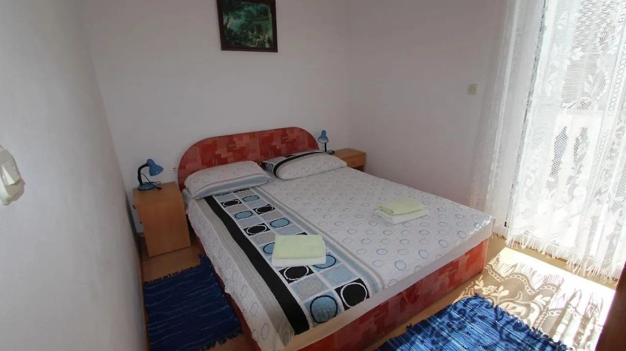 Apartment In Malinska 19