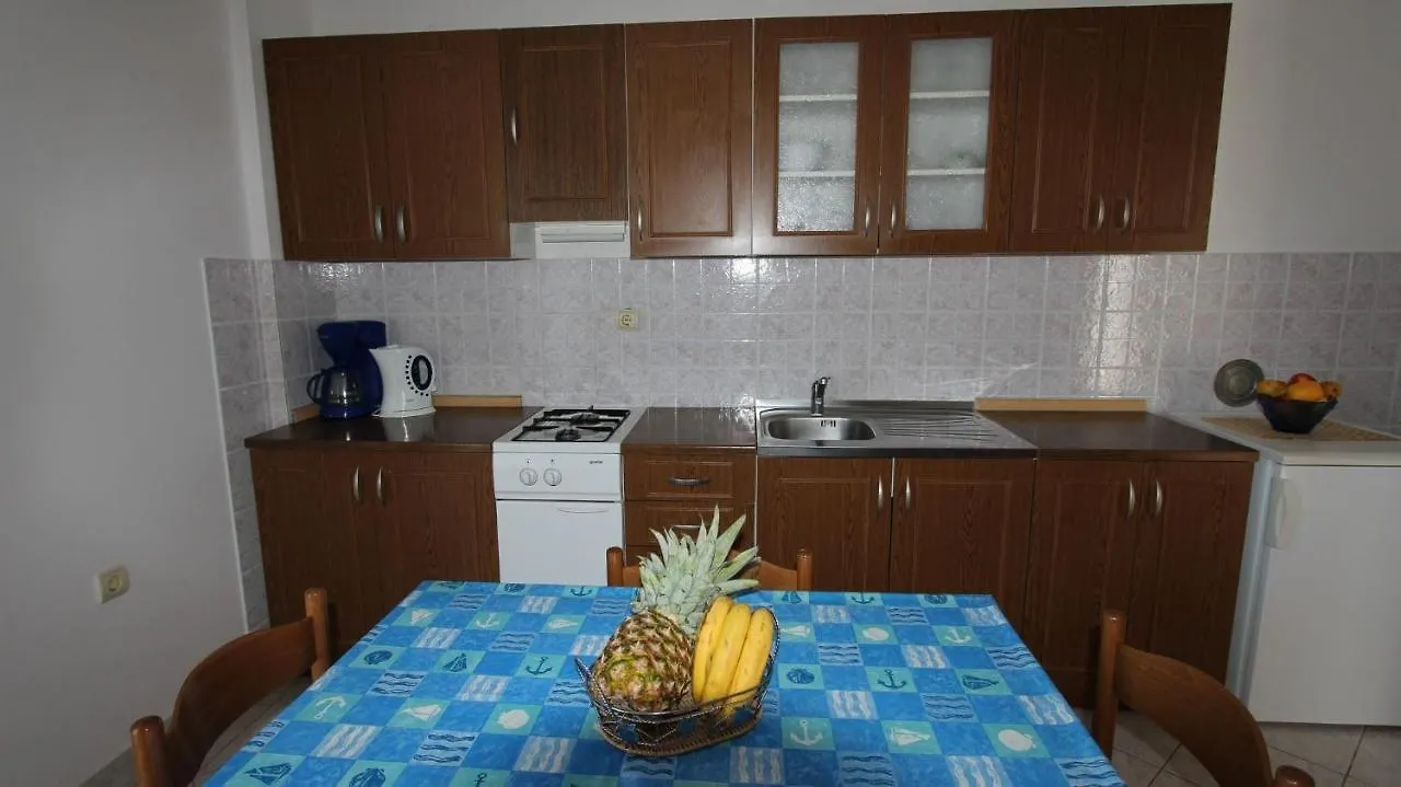 Apartment In Malinska 19